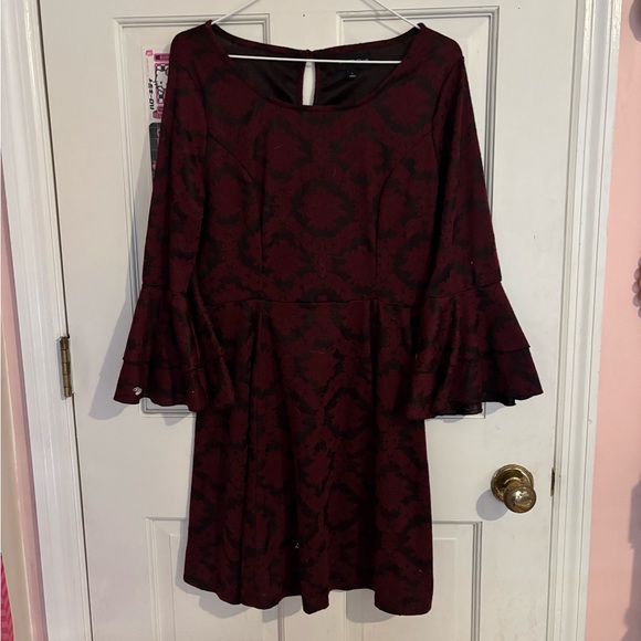 Red Dress - Picture 1 of 3